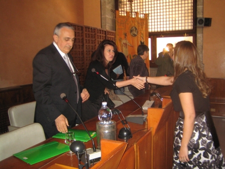 Emuni laurea
