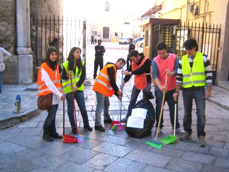 Studenti spazzini
