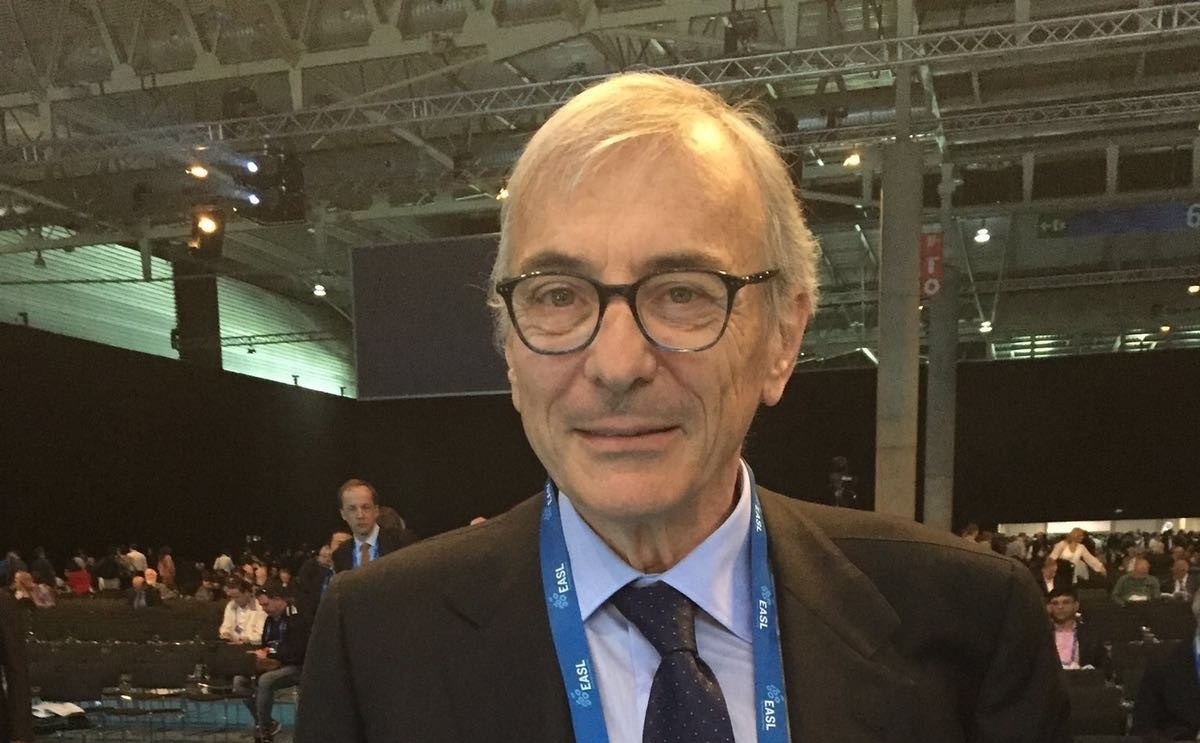 Al prof. Antonio Craxì il premio alla carriera della più grande società mondiale di Epatologia