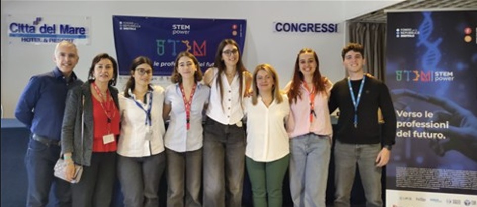 STEMpower, scienza e talento in primo piano: Olimpiadi e seminari accendono la passione per le materie scientifiche. Oltre 700 studenti coinvolti, 50 finalisti alla fase regionale a Città del Mare (Terrasini).  Successo per il progetto che mette insieme scuole, famiglie e Ateneo di Palermo