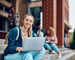 Borsa di studio Intesa Sanpaolo per studentesse magistrali STEM