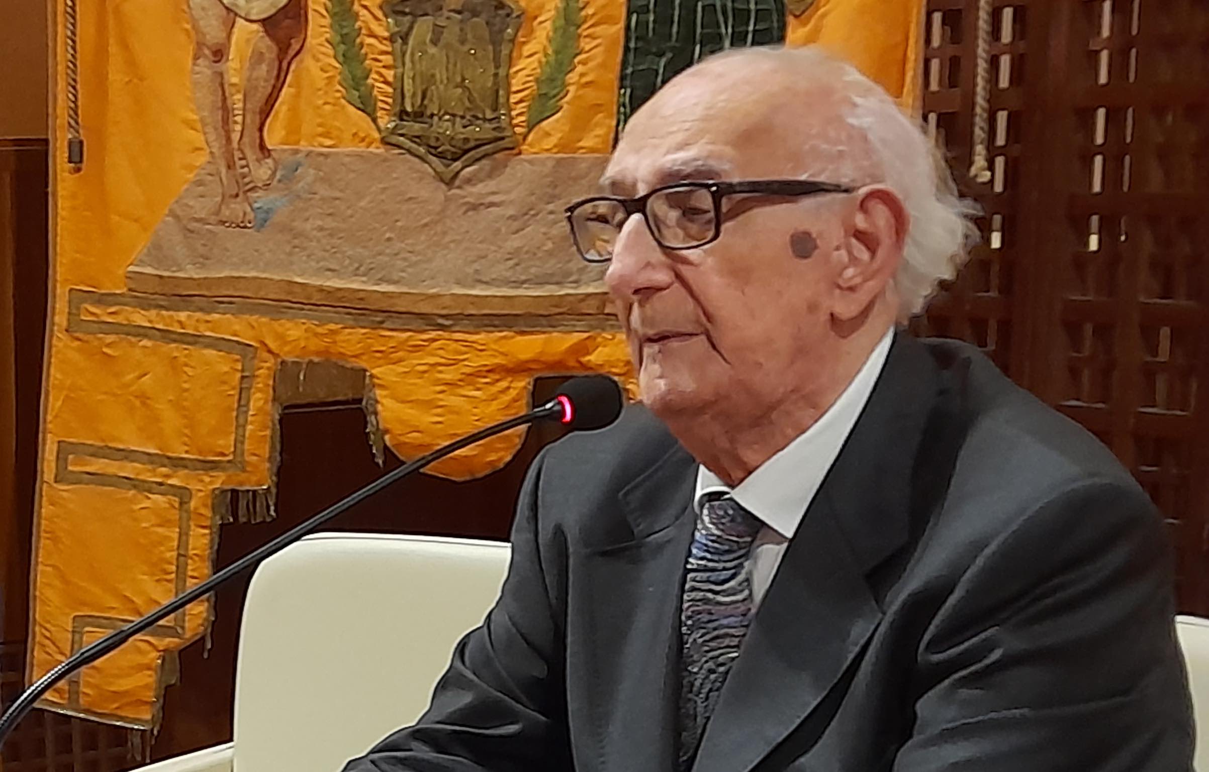 Al prof. Emerito Vincenzo Rotolo il “Grande Premio Statale delle Lettere Greche