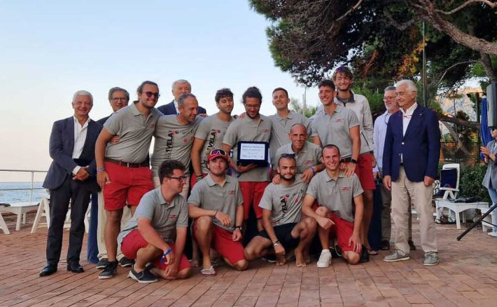 1001VELAcup 2023: il team UniPa Zyz Sailing vince il Premio Mainaldo Maneschi