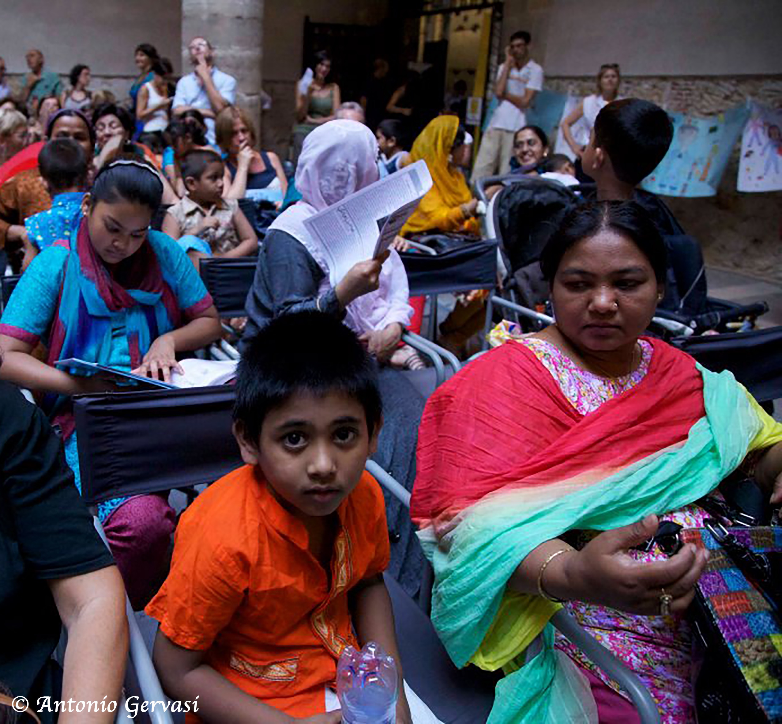 Donne immigrate a Palazzo Steri Donne immigrate a Palazzo Steri